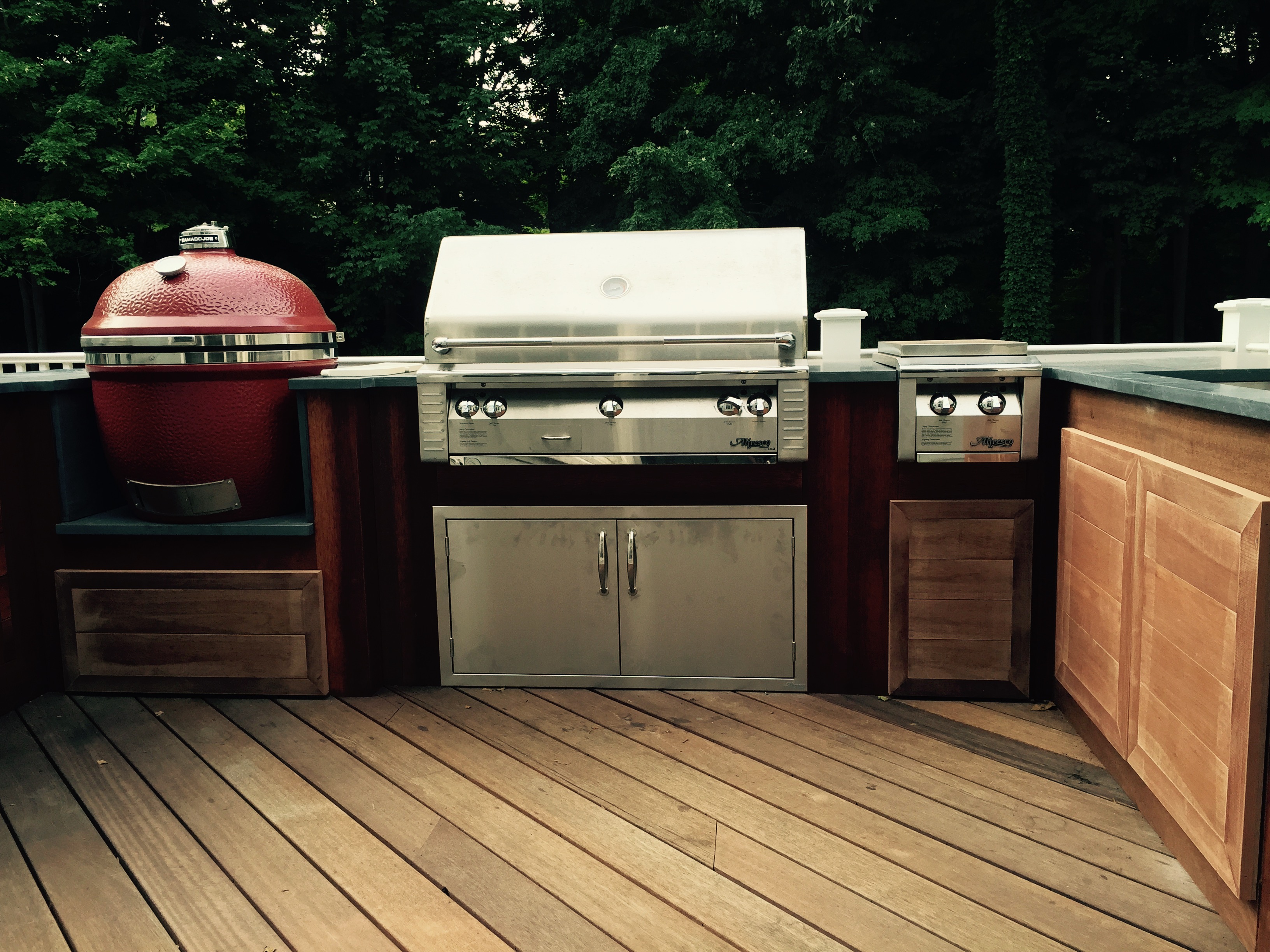 Outdoor Kitchen In Greenwich Kamado Joe And Alfresco 